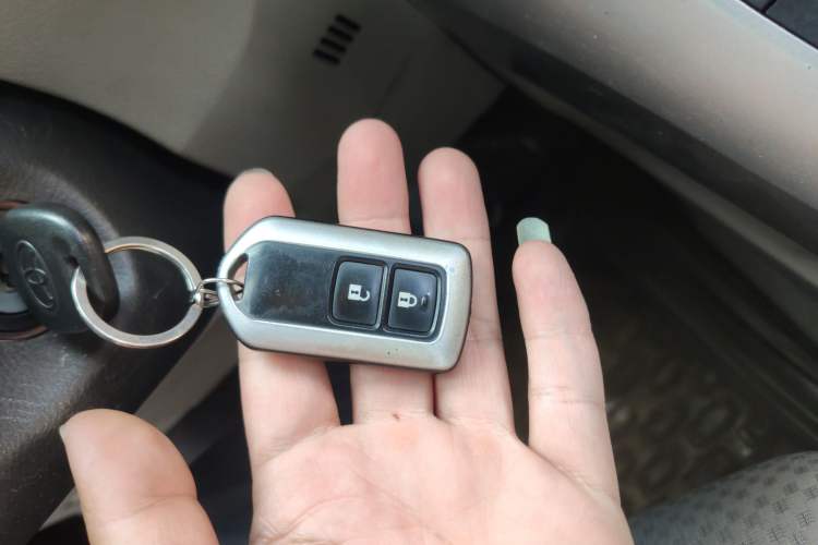 Used Toyota Verso 2011 180E CVT Elite Edition Vehicle Key