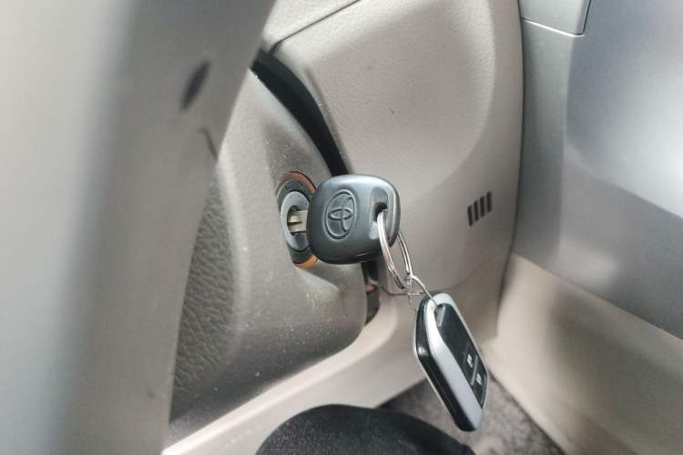 Used Toyota Verso 2011 180E CVT Elite Edition Vehicle Key
