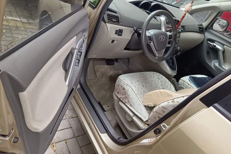 Used Toyota Verso 2011 180G CVT Comfort Edition Driver Seat