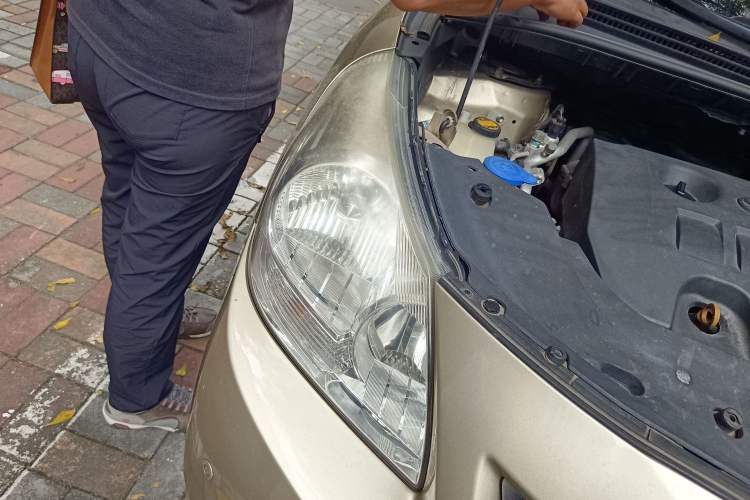 Used Toyota Verso 2011 180G CVT Comfort Edition Right Front Headlight