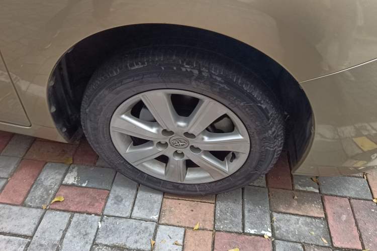 Used Toyota Verso 2011 180G CVT Comfort Edition Right Front Wheel Hub