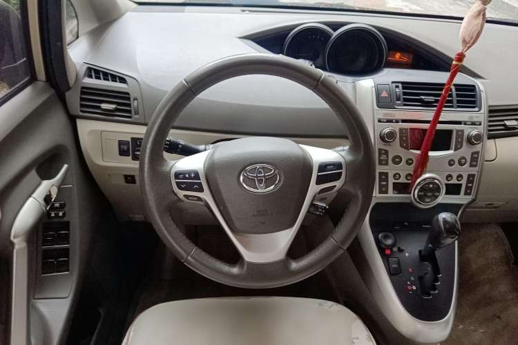 Used Toyota Verso 2011 180G CVT Comfort Edition Steering Wheel
