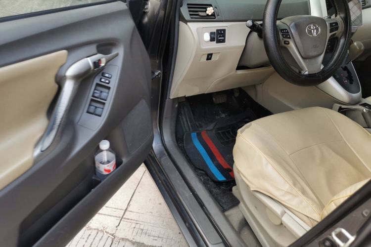 Used Toyota Verso 2011 180E CVT Elite Edition Driver Seat