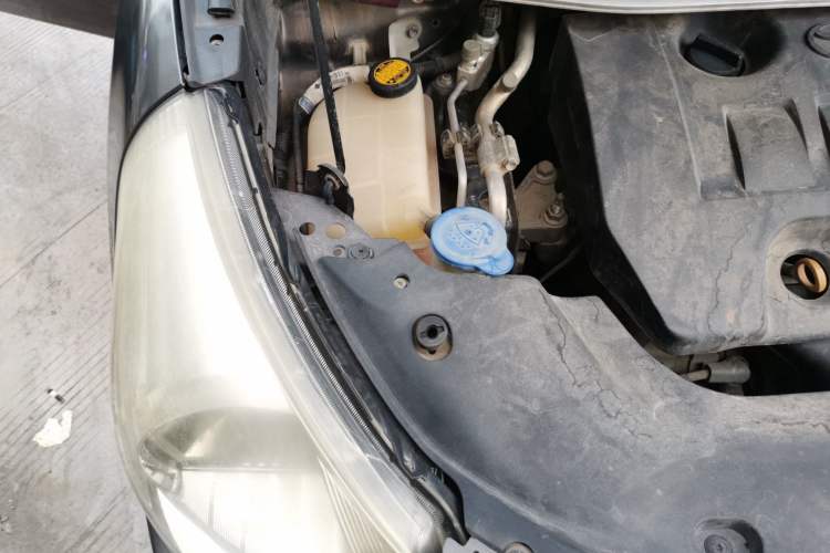 Used Toyota Verso 2011 180E CVT Elite Edition Engine Bay Right