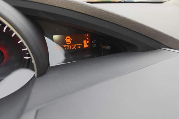 Used Toyota Verso 2011 180E CVT Elite Edition Odometer Close Up