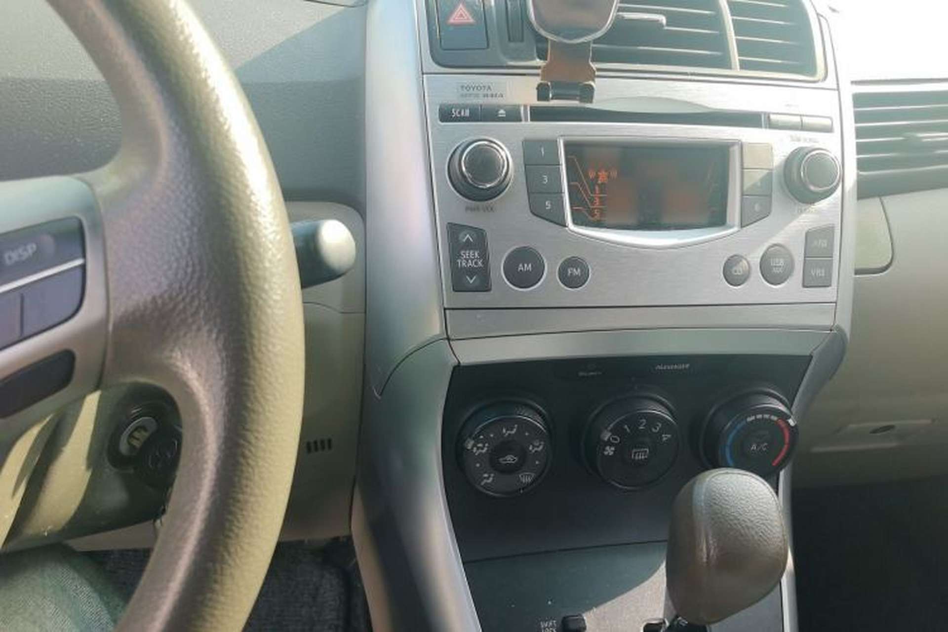Used Toyota Verso 2011 180E CVT Elite Edition Audio And AC Panel