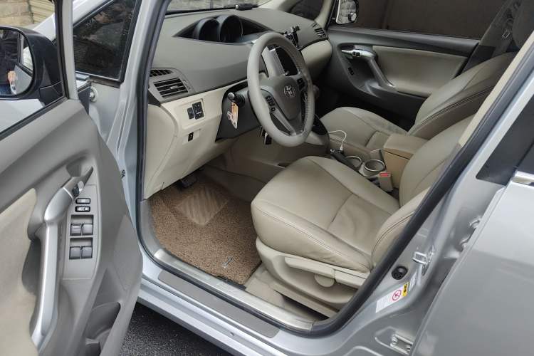 Used Toyota Verso 2011 180E CVT Elite Edition Driver Seat