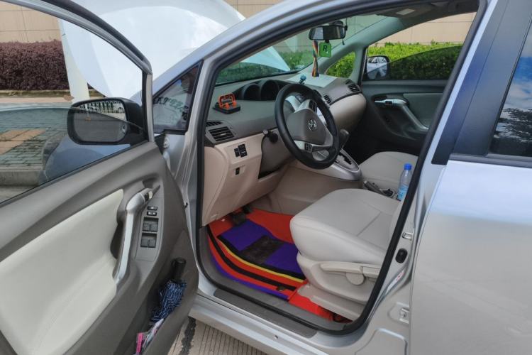 Used Toyota Verso 2011 180E CVT Elite Edition Driver Seat