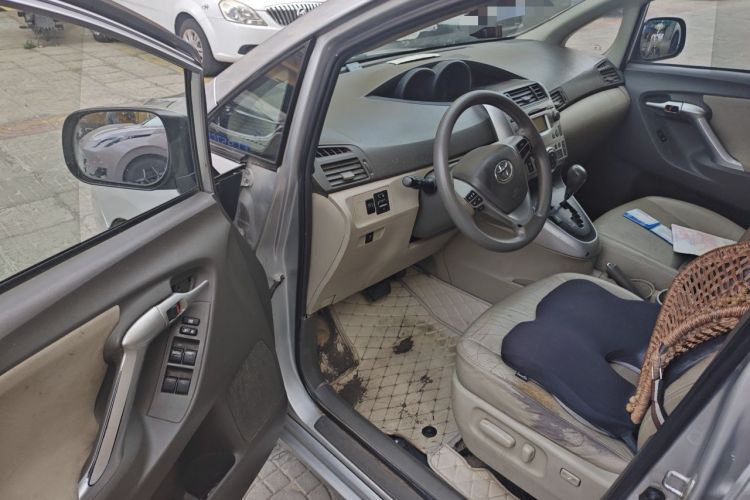 Used Toyota Verso 2011 180G CVT Luxury Edition Driver Seat