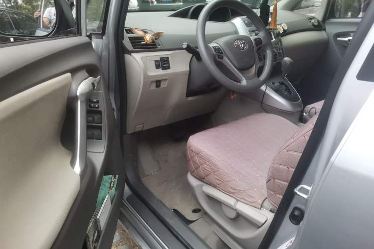Used Toyota Verso 2011 180G CVT Comfort Edition Driver Seat