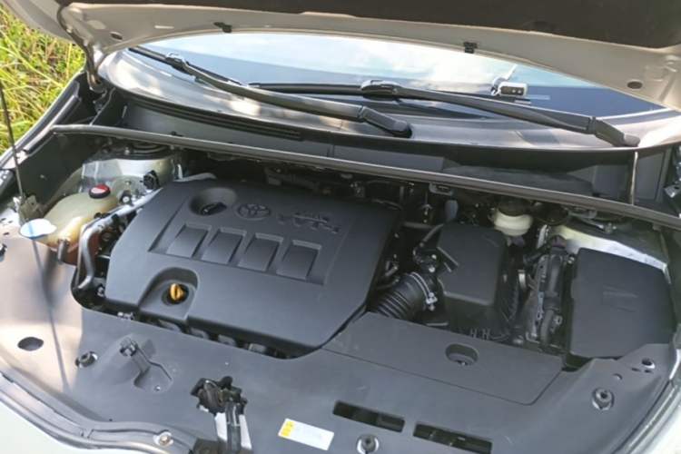 Used Toyota Verso 2011 180E CVT Elite Edition Engine Bay