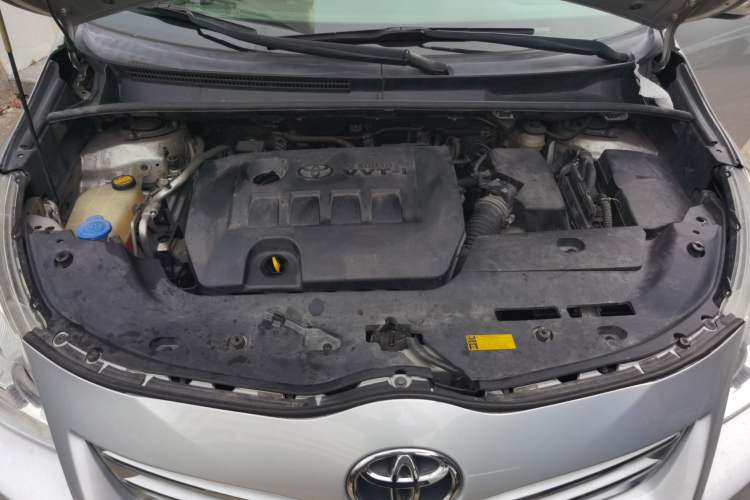 Used Toyota Verso 2011 180G CVT Luxury Multi-Function Version Engine Bay