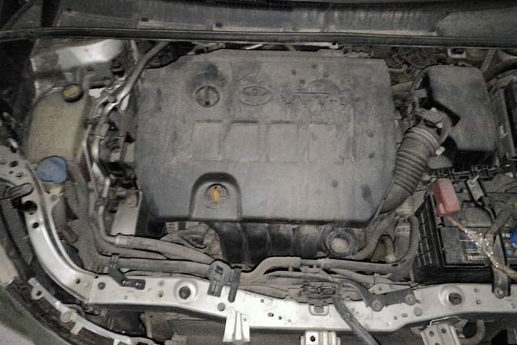 Used Toyota Verso 2011 180G CVT Luxury Multi-Function Version Engine Bay