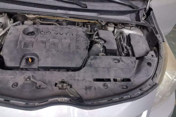 Used Toyota Verso 2011 180G CVT Luxury Multi-Function Version Engine Bay Left