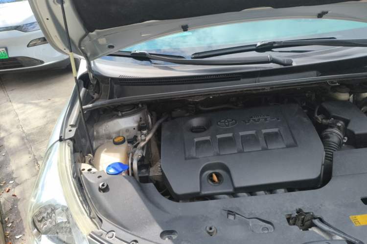 Used Toyota Verso 2011 180E CVT Elite Edition Engine Bay Right