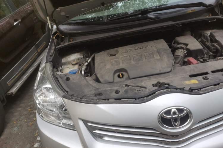 Used Toyota Verso 2011 180G CVT Comfort Edition Engine Bay Right