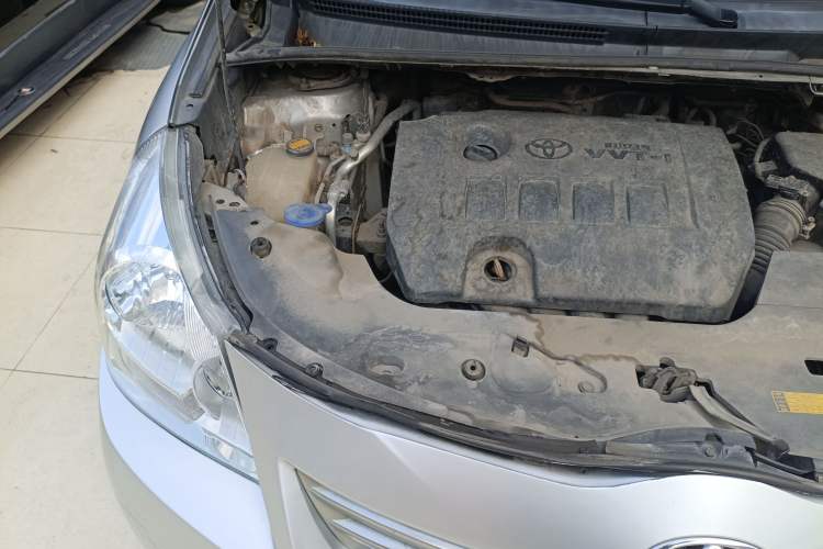 Used Toyota Verso 2011 180E CVT Elite Edition Engine Bay Right