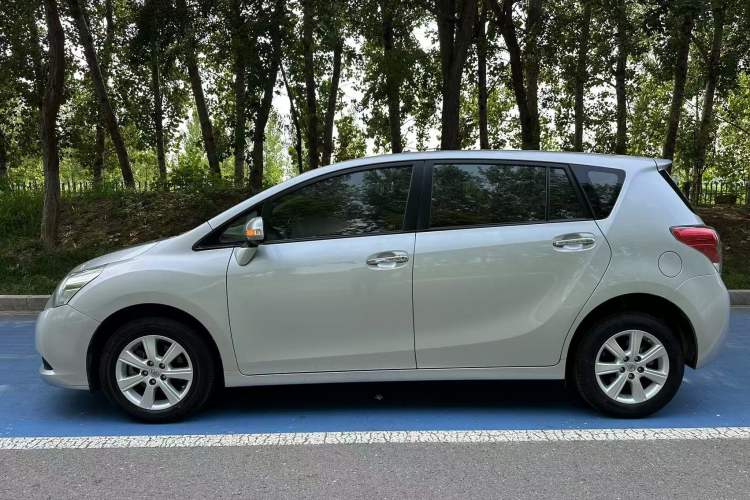 Used Toyota Verso 2011 180E CVT Elite Edition Exterior 2