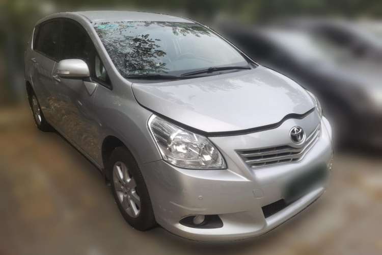 Used Toyota Verso 2011 180G CVT Comfort Edition Front Right 45 Deg