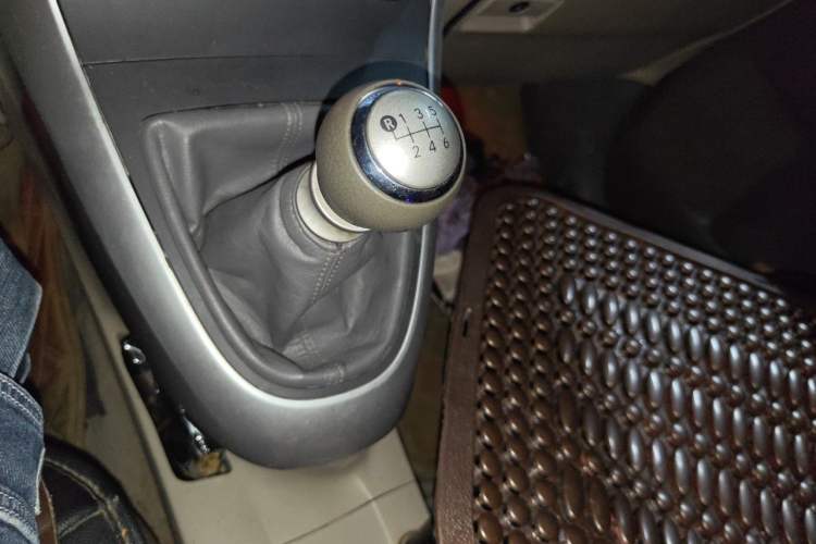 Used Toyota Verso 2011 160E Manual Elite Edition Gear Lever