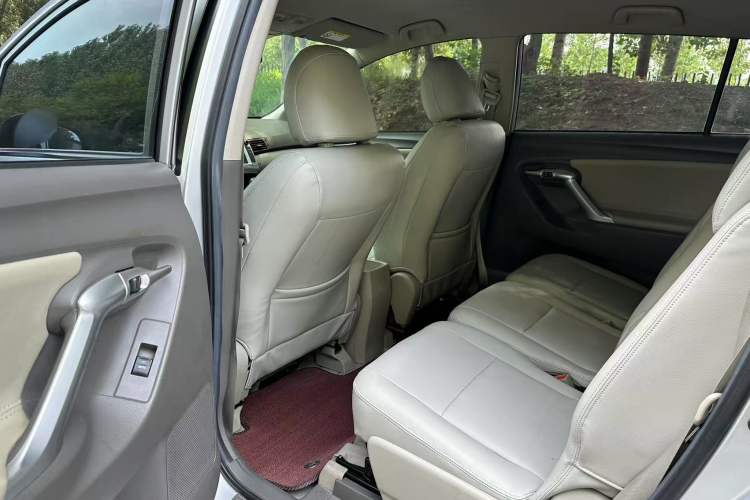 Used Toyota Verso 2011 180E CVT Elite Edition Headliner