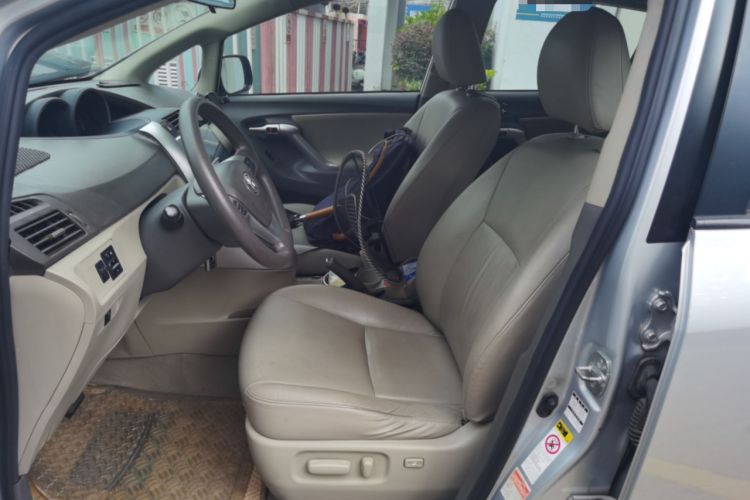 Used Toyota Verso 2011 180G CVT Luxury Multi-Function Version Left Front Seat