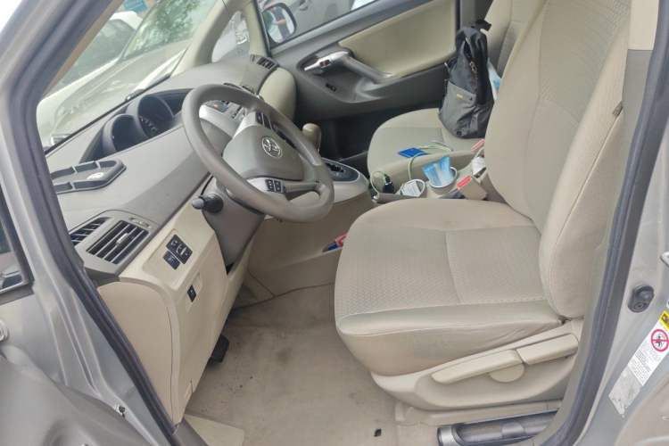 Used Toyota Verso 2011 180E CVT Elite Edition Left Front Seat