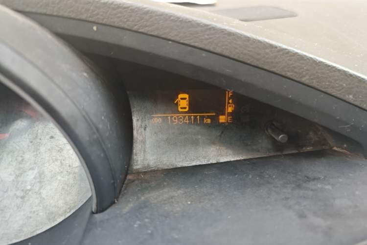 Used Toyota Verso 2011 180G CVT Luxury Edition Odometer Close Up