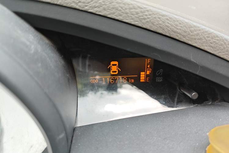 Used Toyota Verso 2011 200V CVT Ultimate Navigation Edition Odometer Close Up