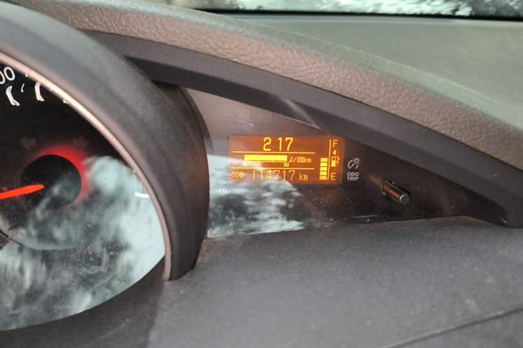 Used Toyota Verso 2011 180E CVT Elite Edition Odometer Close Up