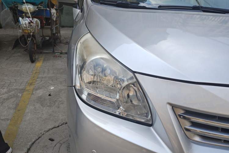Used Toyota Verso 2011 180G CVT Luxury Edition Right Front Headlight