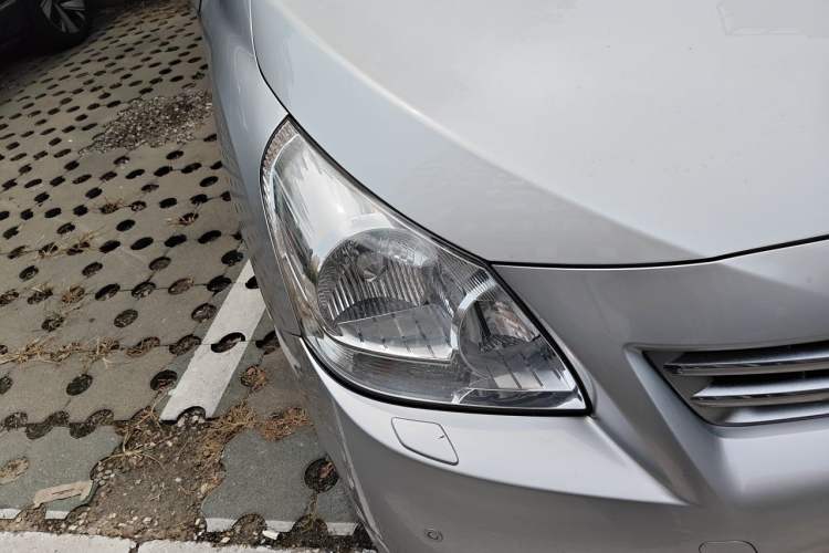 Used Toyota Verso 2011 200V CVT Ultimate Navigation Edition Right Front Headlight