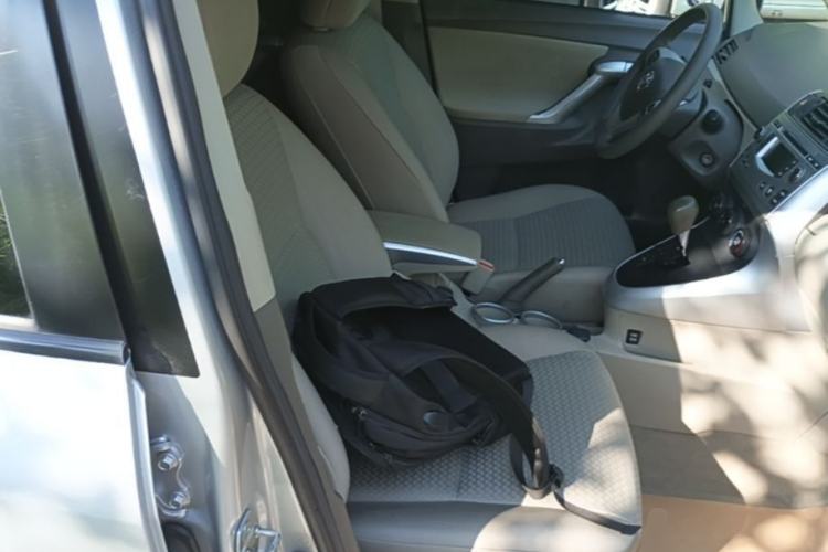 Used Toyota Verso 2011 180E CVT Elite Edition Right Front Seat