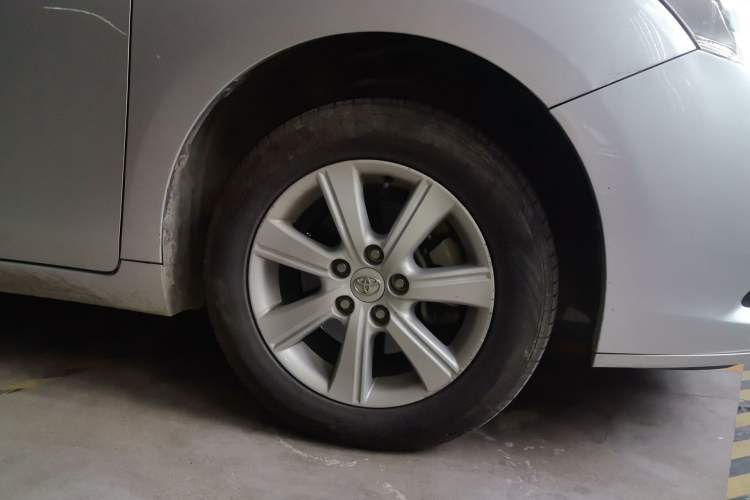 Used Toyota Verso 2011 180G CVT Luxury Multi-Function Version Right Front Wheel Hub