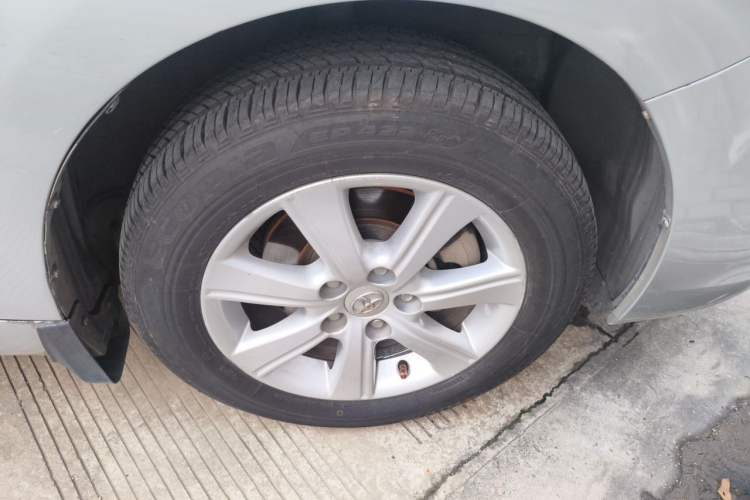 Used Toyota Verso 2011 180E CVT Elite Edition Right Front Wheel Hub