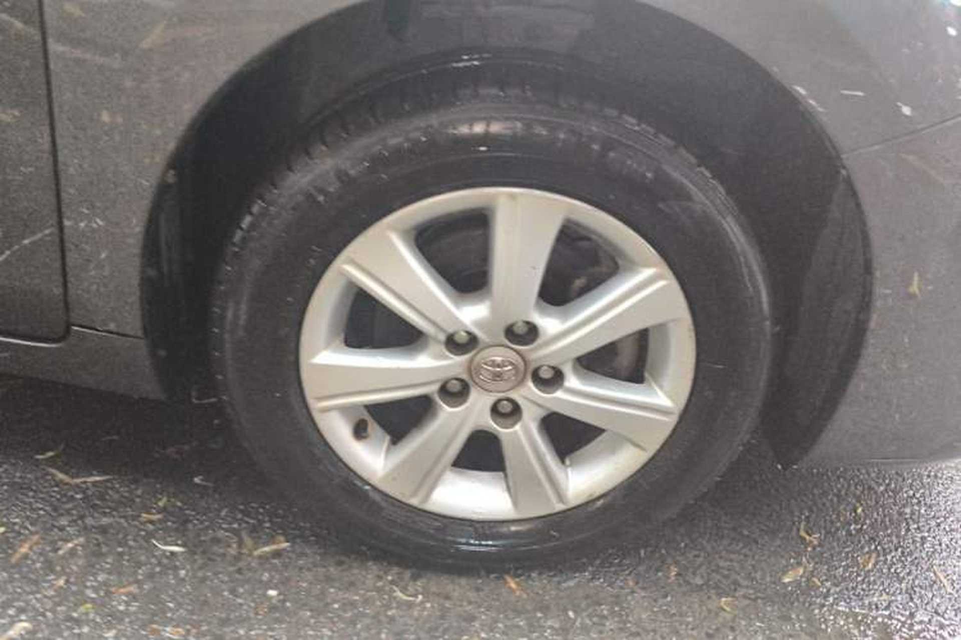 Used Toyota Verso 2011 180E CVT Elite Edition Right Front Wheel Hub