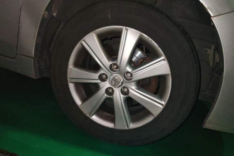 Used Toyota Verso 2011 180E CVT Elite Edition Right Front Wheel Hub