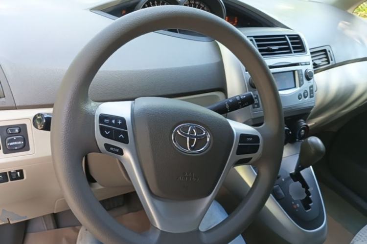 Used Toyota Verso 2011 180E CVT Elite Edition Steering Wheel