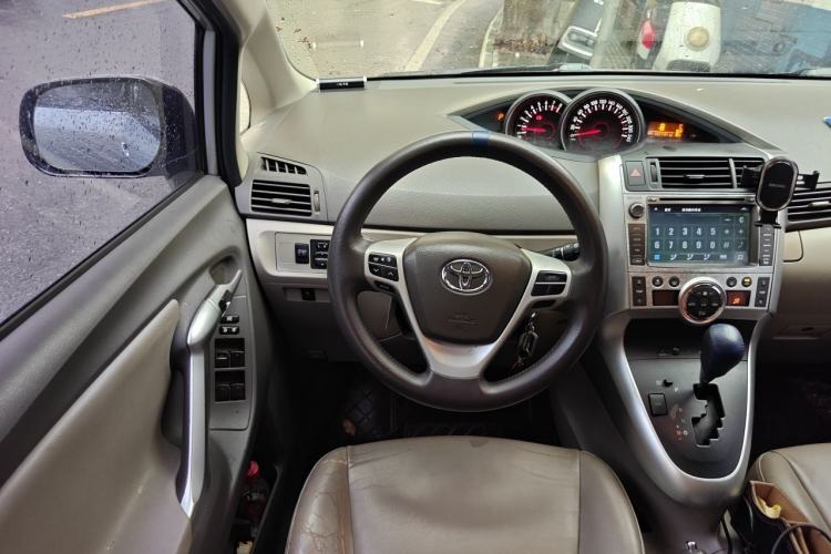 Used Toyota Verso 2011 180G CVT Luxury Edition Steering Wheel