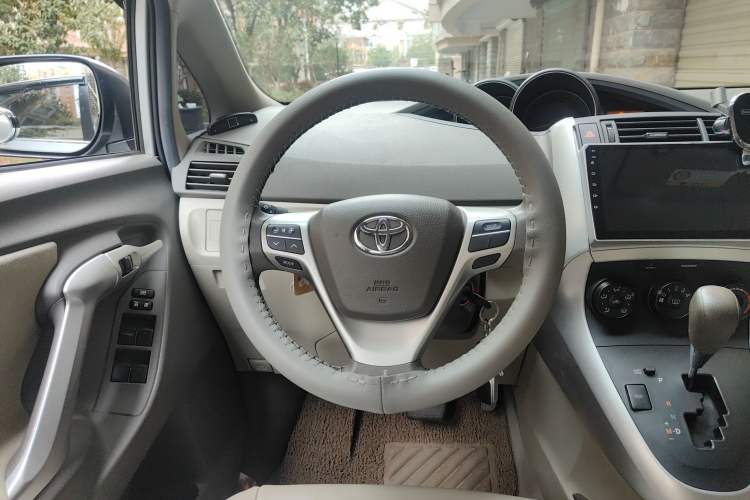 Used Toyota Verso 2011 180E CVT Elite Edition Steering Wheel