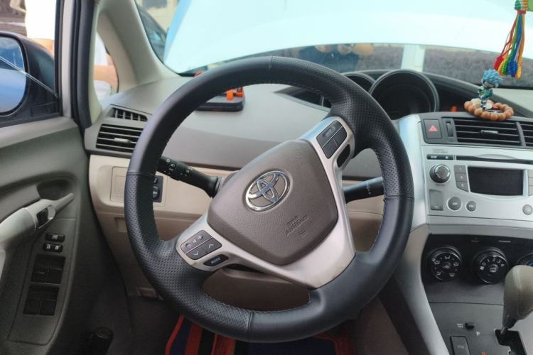 Used Toyota Verso 2011 180E CVT Elite Edition Steering Wheel