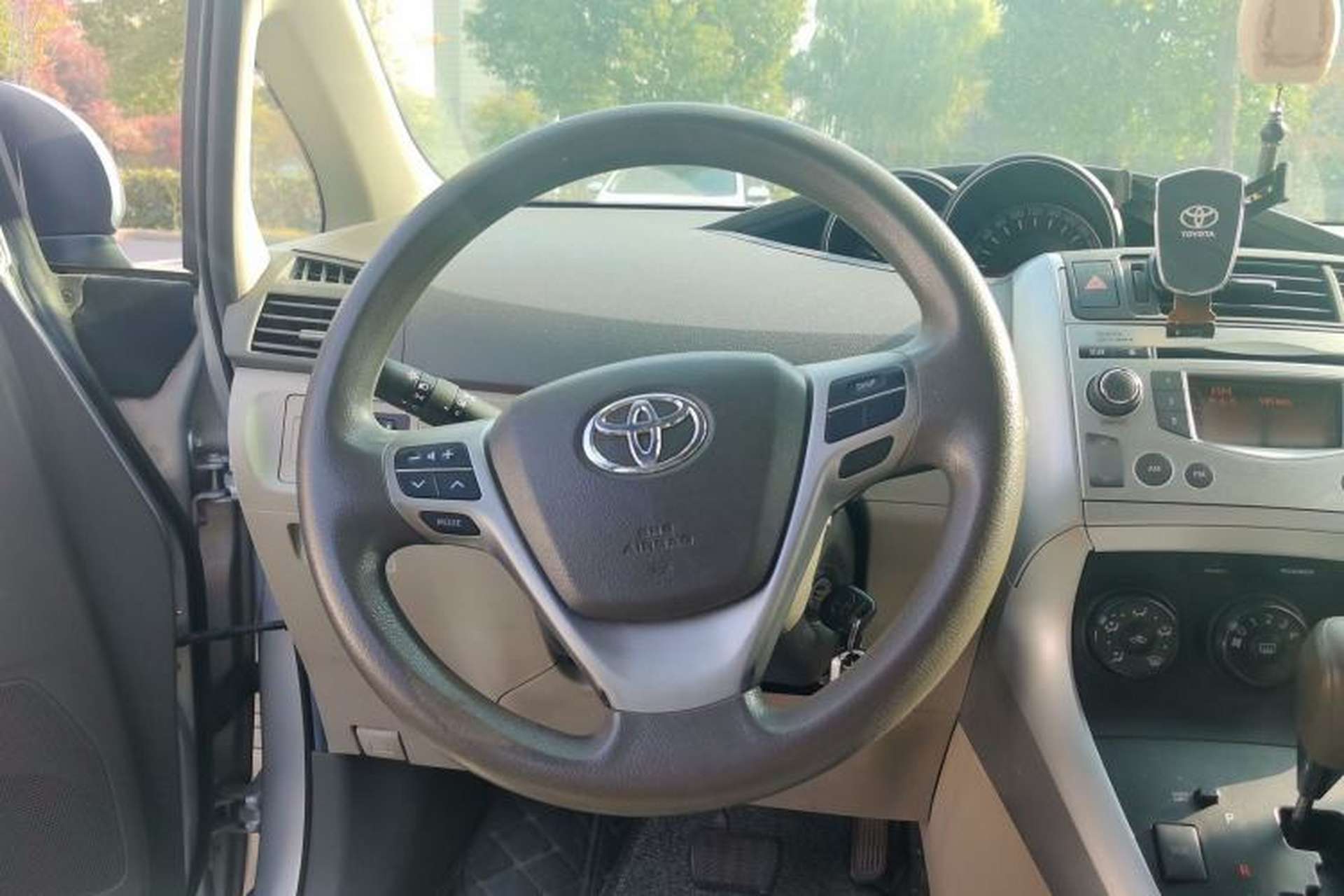 Used Toyota Verso 2011 180E CVT Elite Edition Steering Wheel
