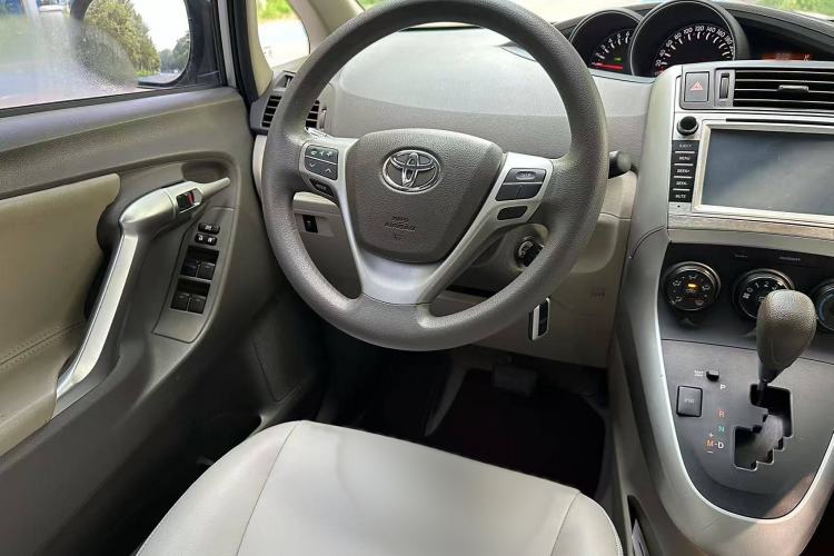 Used Toyota Verso 2011 180E CVT Elite Edition Steering Wheel