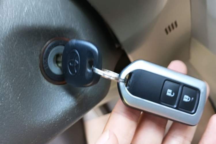 Used Toyota Verso 2011 180E CVT Elite Edition Vehicle Key