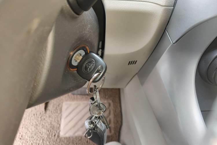 Used Toyota Verso 2011 180E CVT Elite Edition Vehicle Key