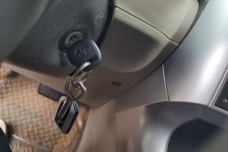 Used Toyota Verso 2011 180G CVT Luxury Multi-Function Version Vehicle Key