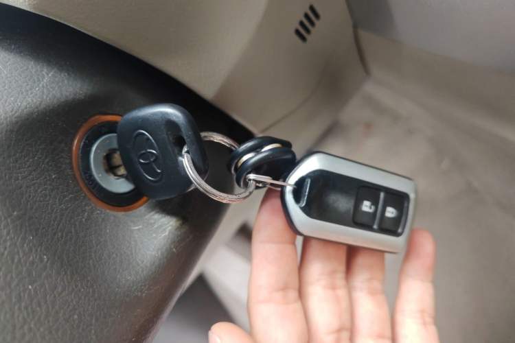 Used Toyota Verso 2011 180E CVT Elite Edition Vehicle Key