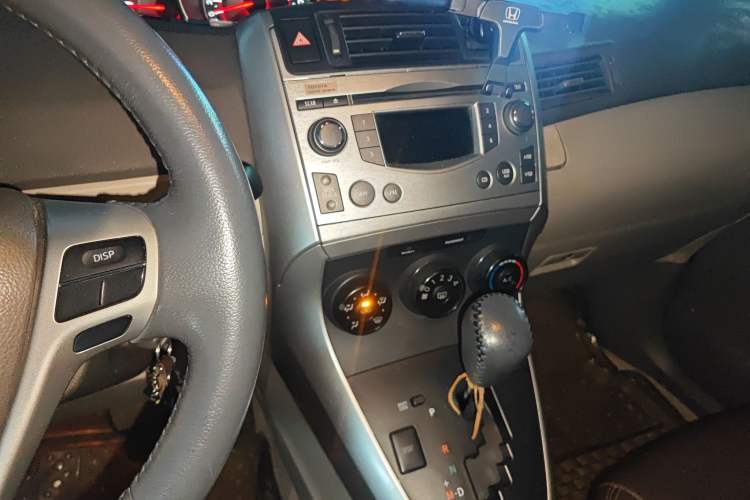 Used Toyota Verso 2011 180E CVT Elite Edition Audio And AC Panel