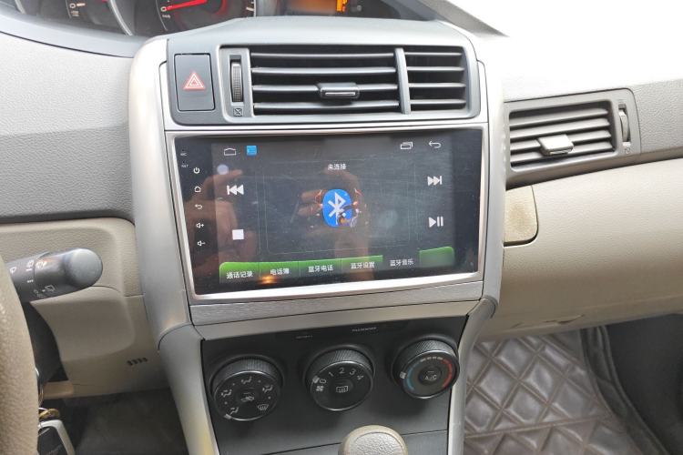 Used Toyota Verso 2011 180E CVT Elite Edition Audio And AC Panel