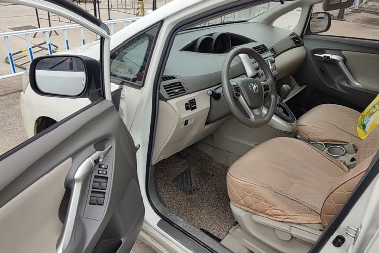 Used Toyota Verso 2011 180E CVT Elite Edition Driver Seat